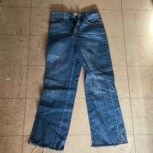 Stradivarius Medium Wash Straight Leg jeans. Size US 2.